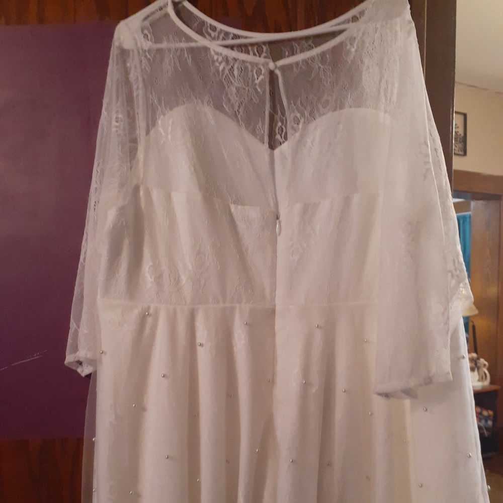 Torrid White Sweetheart Neckline Wedding Gown